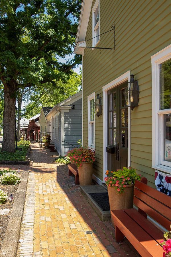 Country Squire Inn And Suites Coshocton Buitenkant foto